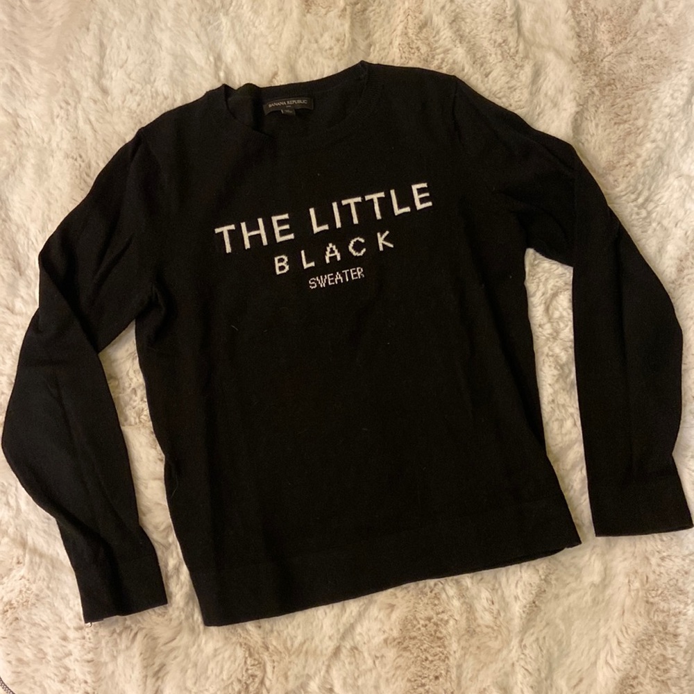 Banana Republic Black Sweater Size Small. Runs small